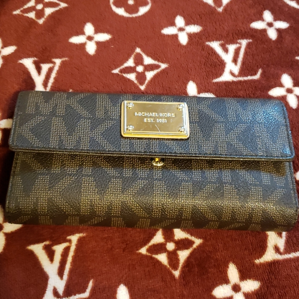 MK wallet